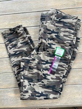 NOBO Women's Skinny Camo Pants - Olive, Black, Tan
